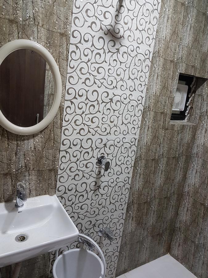 Nova Hotel Star Palace Раджкот Экстерьер фото